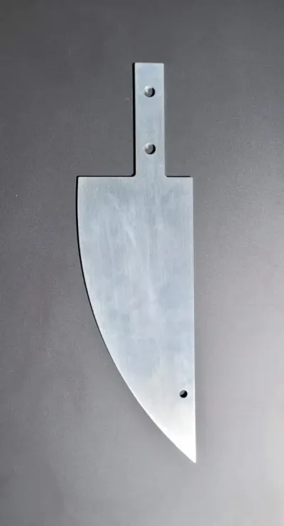 Couteau avec gravure en relief