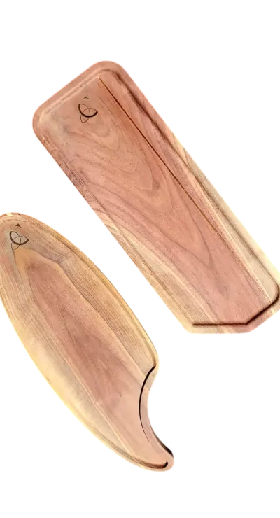 Planches de service en bois massif